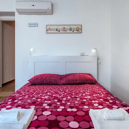 アパート Il Giardino Dell'argano Rosso ローマ