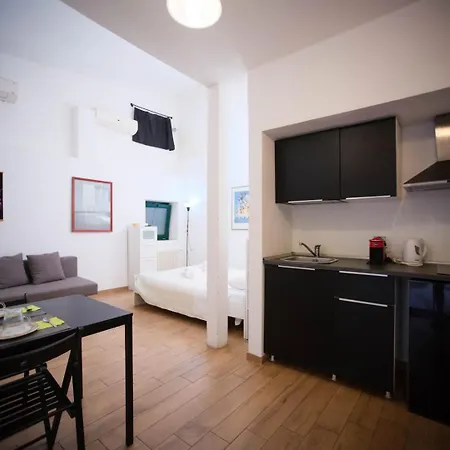 Apartment Il Giardino Dell'argano Rosso Rome