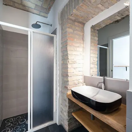 Il Giardino Dell'argano Rosso * Rome