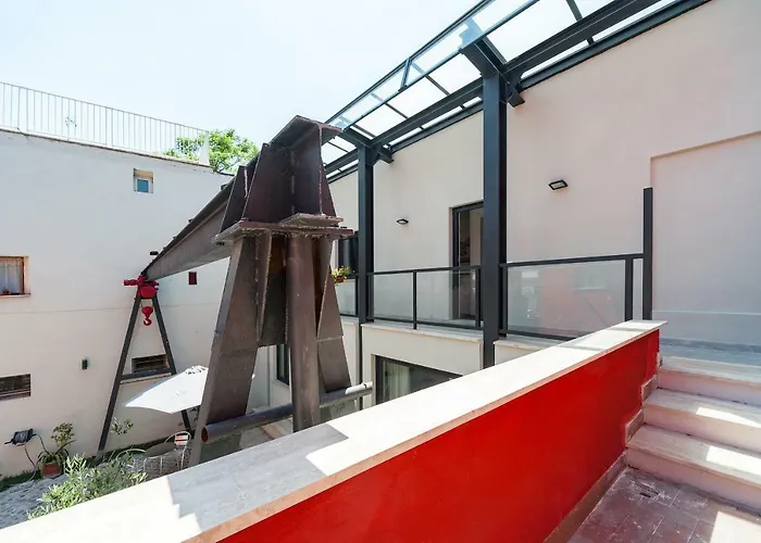 Il Giardino Dell'argano Rosso * Roma