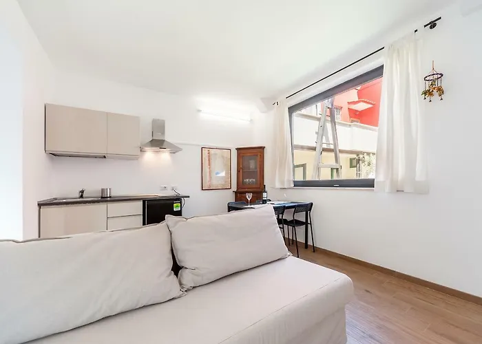 Il Giardino Dell'argano Rosso Roma