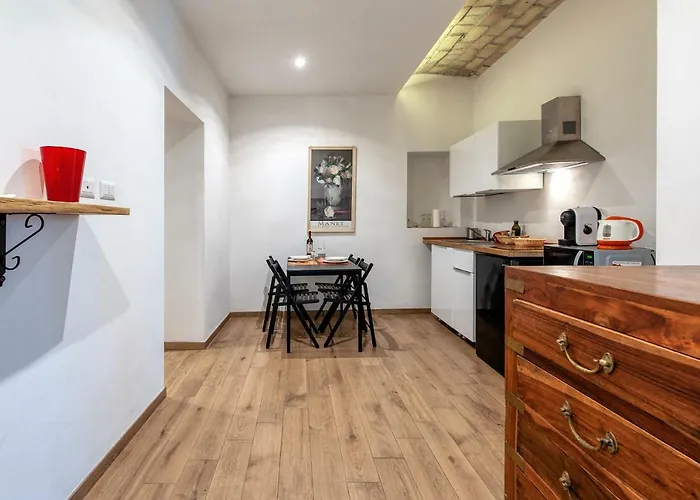 Il Giardino Dell'argano Rosso * Roma